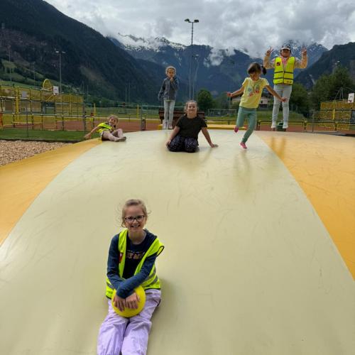 Turnstunde im Freien 1b