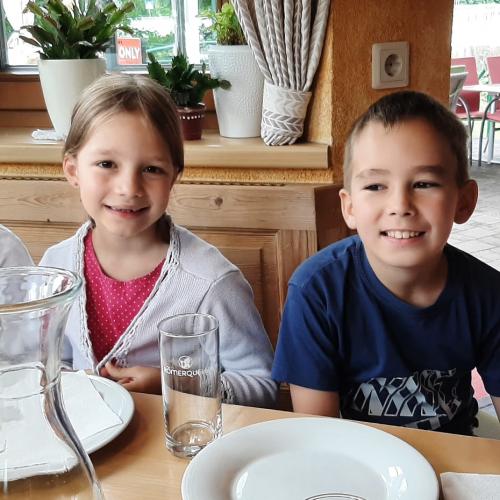 Pizzaessen im Sonnengartl 1a