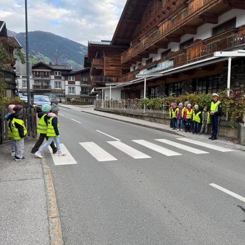 Polizeibesuch in der 2a und 2b 2024