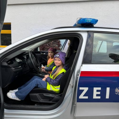 Polizeibesuch in der 2a und 2b 2024