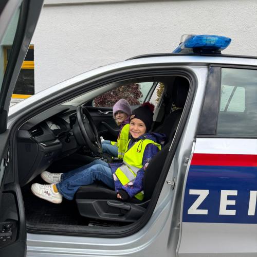 Polizeibesuch in der 2a und 2b 2024
