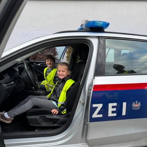 Polizeibesuch in der 2a und 2b 2024