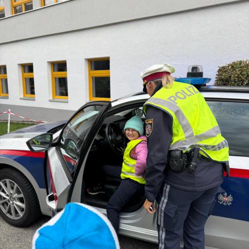Polizeibesuch in der 2a und 2b 2024