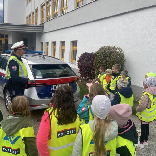 Polizeibesuch in der 1a 2024