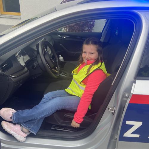 Polizeibesuch in der 1a 2024