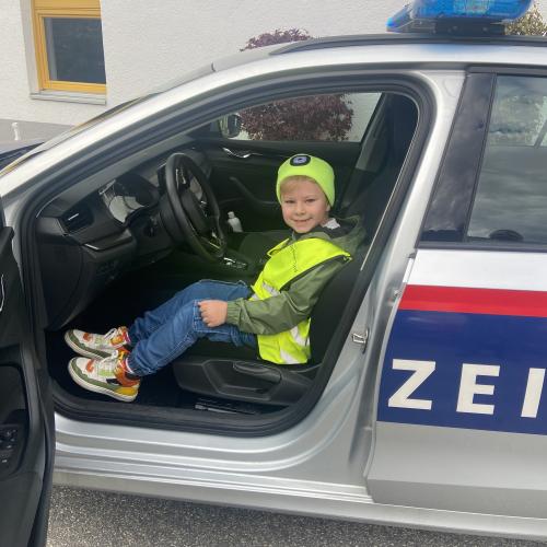 Polizeibesuch in der 1a 2024