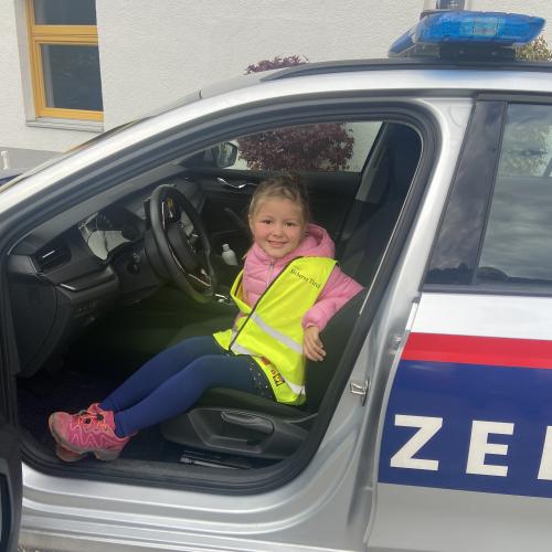 Polizeibesuch in der 1a 2024