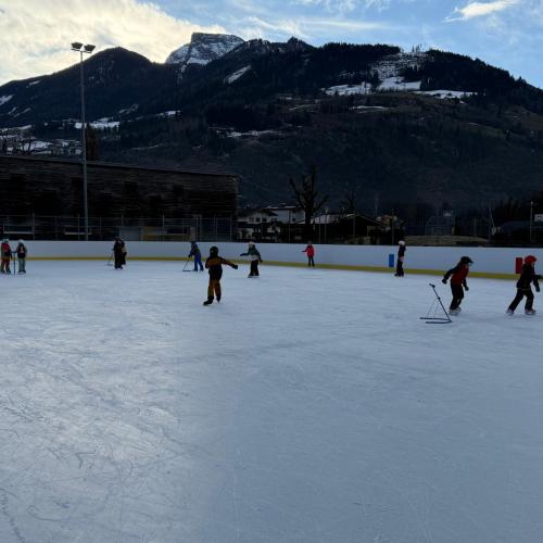 Eislaufen 2a und 3b 2025