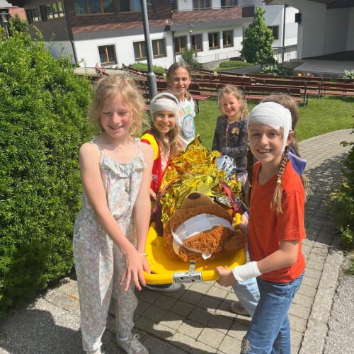 Besuch der Rettung 2a