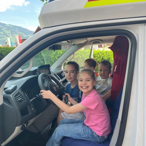 Besuch der Rettung 2a