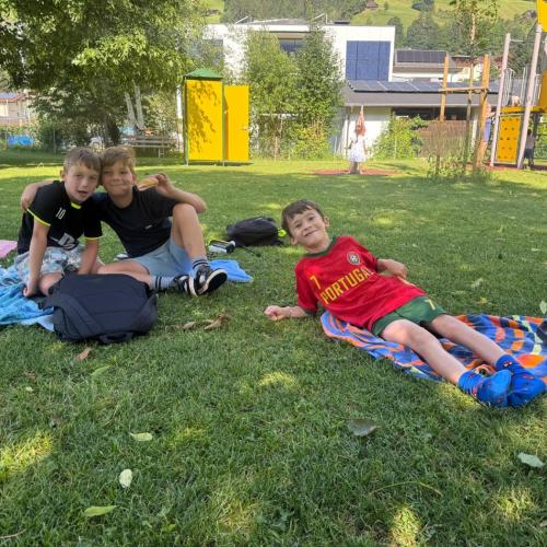 Schwimmbadbesuch 2b 2025