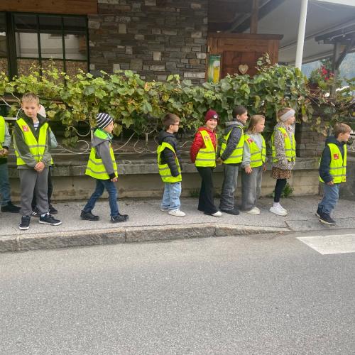 Polizeibesuch 2a 2025