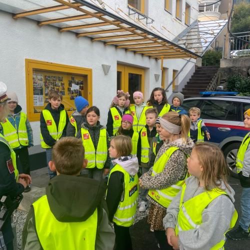 Polizeibesuch 2a 2025