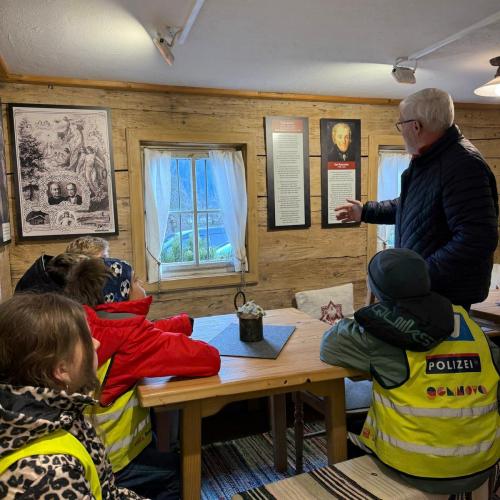 Besuch im Strasserhäusl 2025