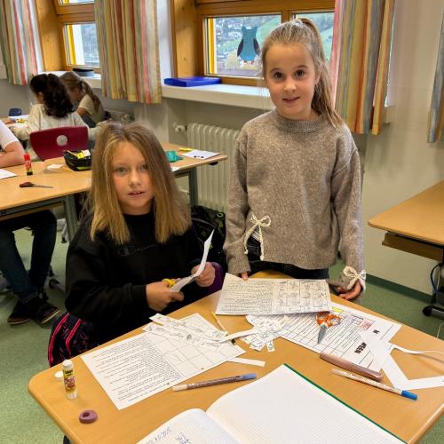 Halloween Stationsbetrieb 4b 2025