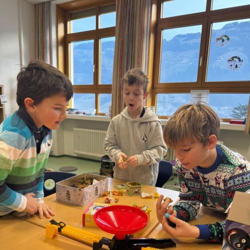 Weihnachtlicher Stationsbetrieb 2025