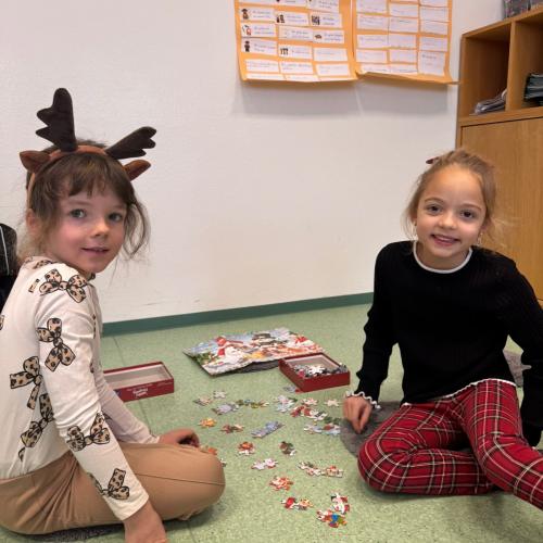Weihnachtlicher Stationsbetrieb 2025