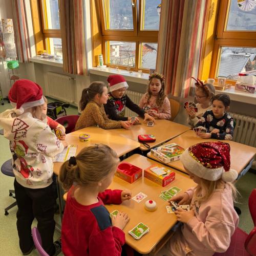 Weihnachtlicher Stationsbetrieb 2025
