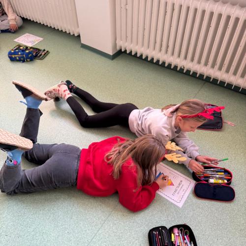 Weihnachtlicher Stationsbetrieb 2025