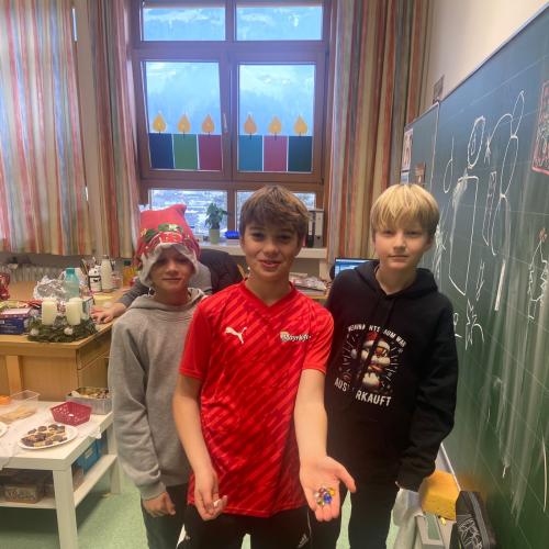 Weihnachtlicher Stationsbetrieb 2025