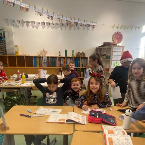 Weihnachtlicher Stationsbetrieb 2025