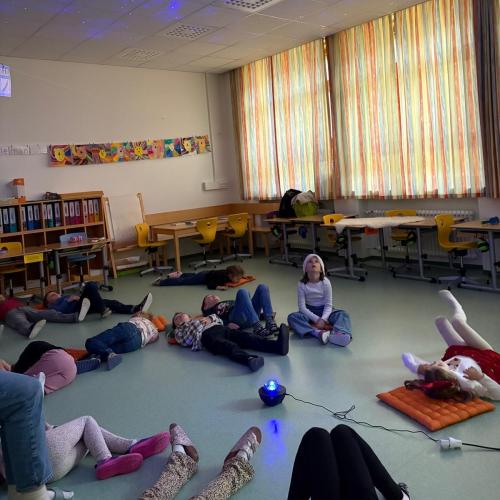 Weihnachtlicher Stationsbetrieb 2025