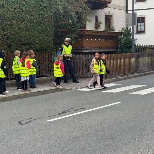 Polizeibesuch in der 1a 2026