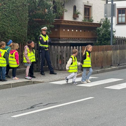 Polizeibesuch in der 1a 2026