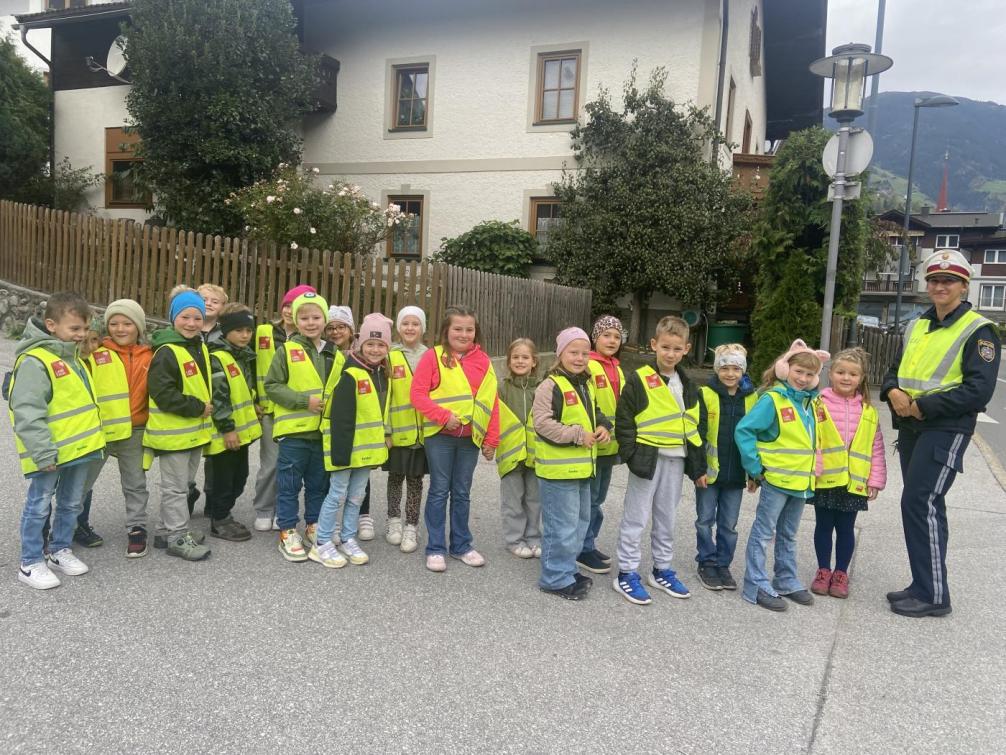 Polizeibesuch in der 1a 2024