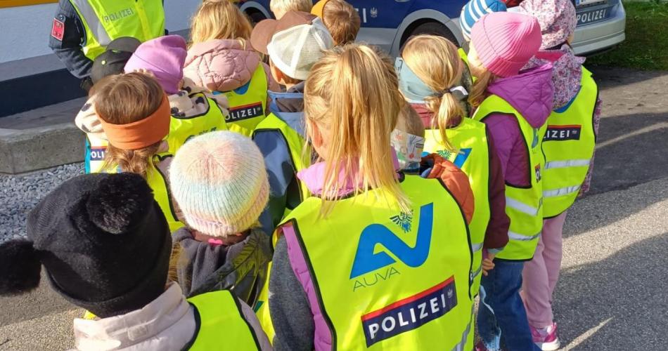 Zahnprophylaxe, Polizei und Bücherei 1b 2025